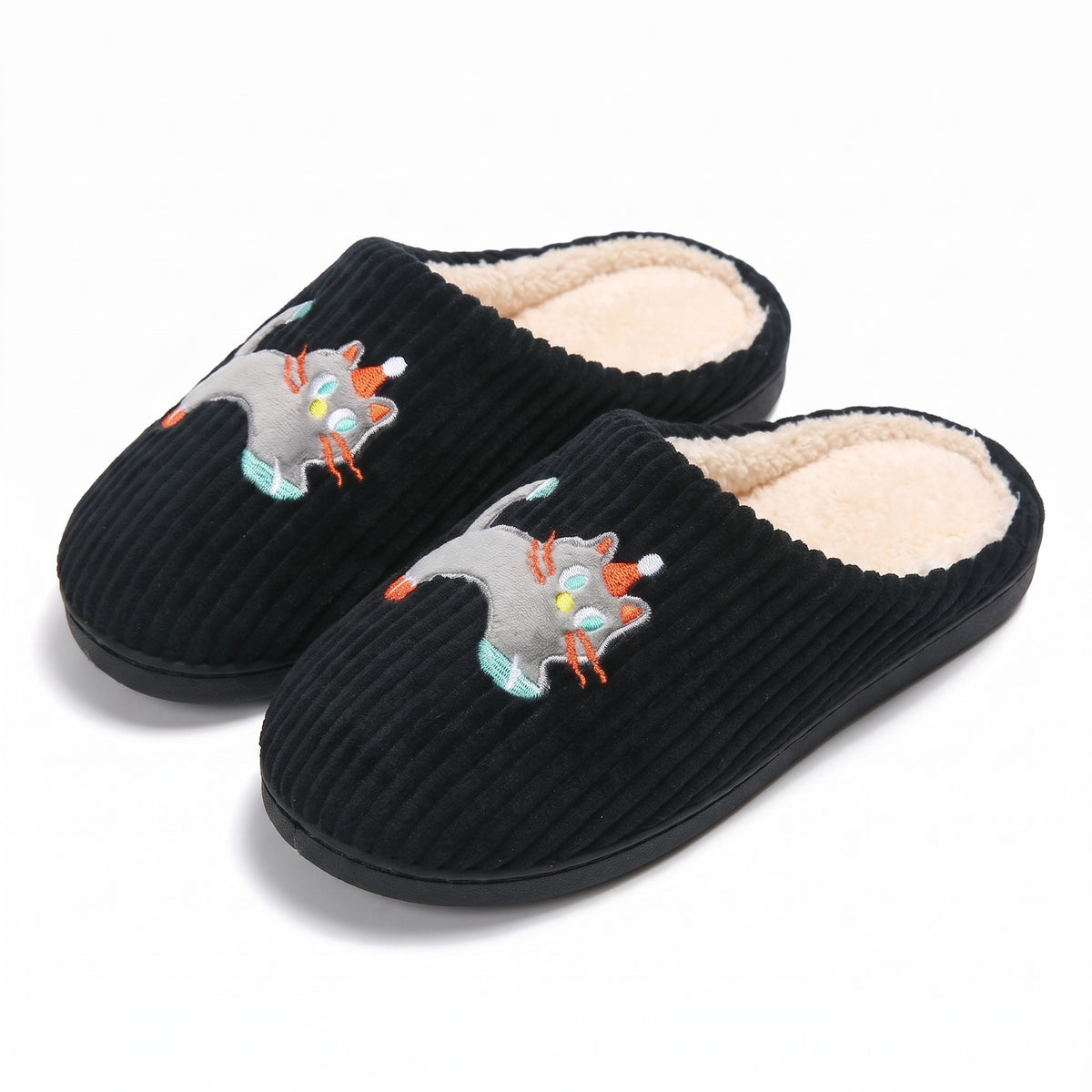 Black ribbed slippers with embroidered grey cat design
