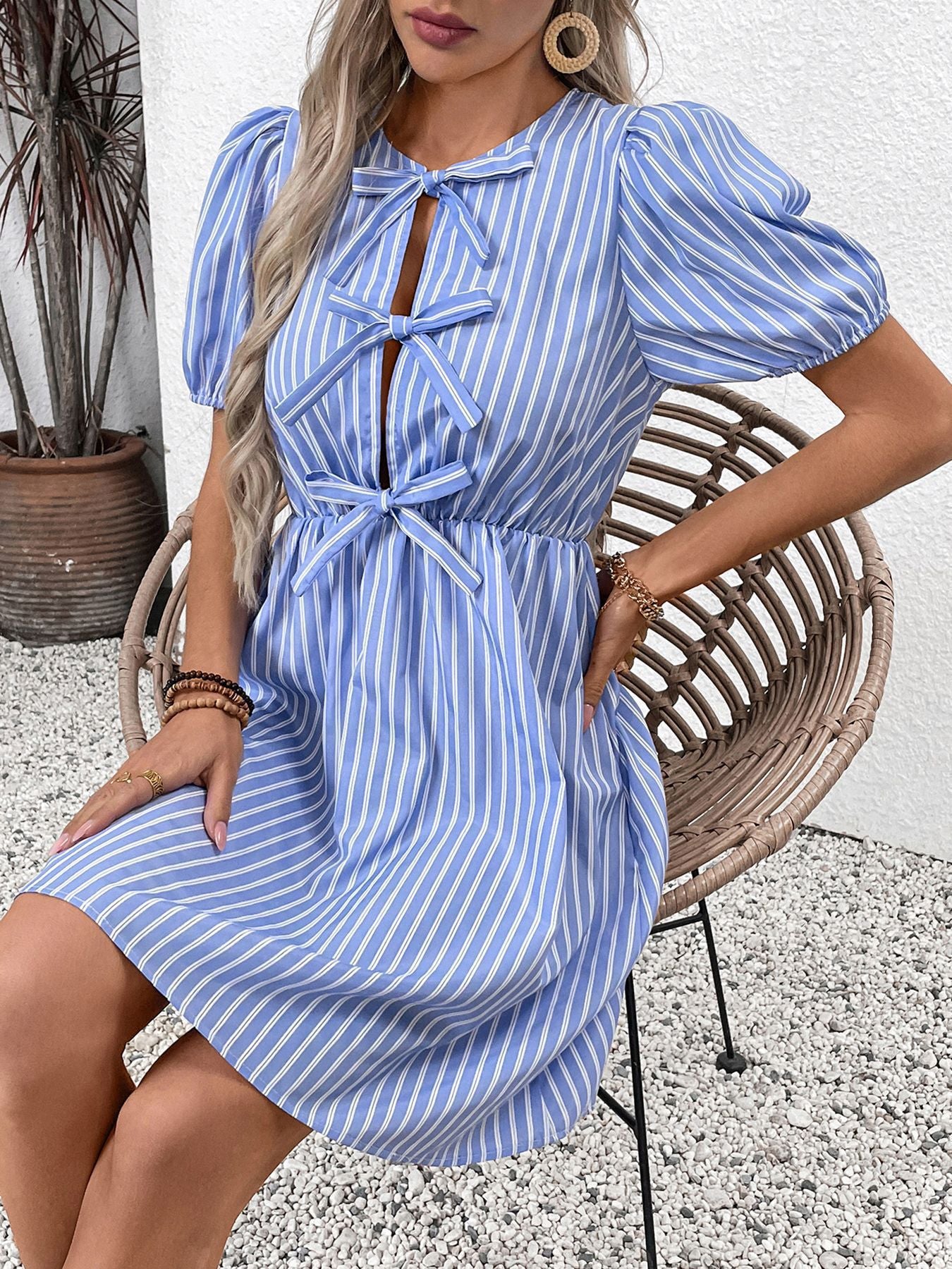Blue Stripe Bow Tie Puff Sleeve Scoop Neck Mini Summer Dress
