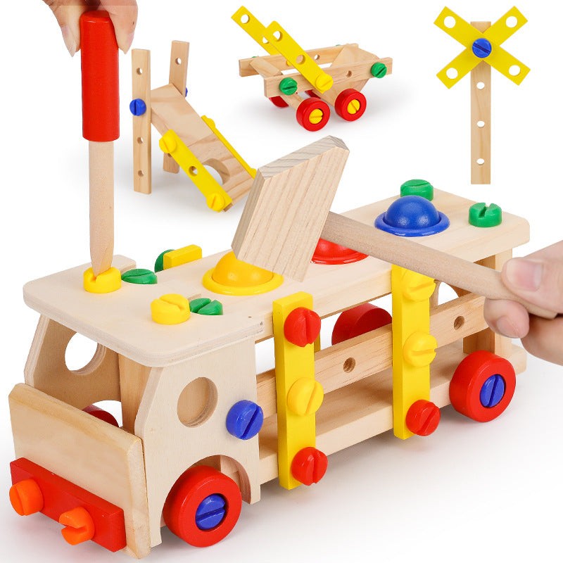 The screw car pieces can also build a plane and a sign post